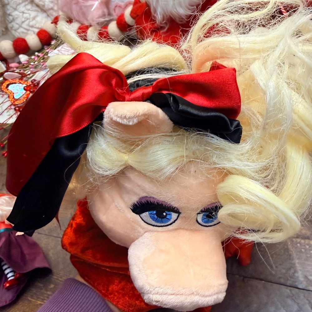Miss Piggy Muppets Puppet Disney 2014 By Madame Alexander Golf Cover collector - Picture 3 of 10